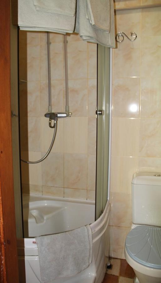 Galicky Dvir Hotel Świtaź Zewnętrze zdjęcie